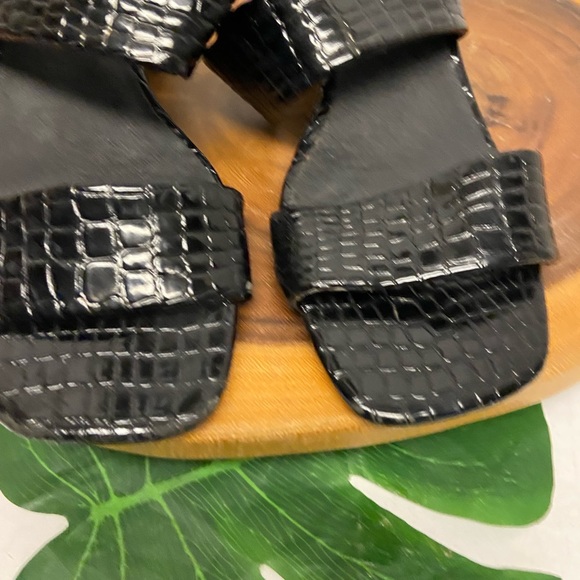 Top Shop faux Reptile Block Heels - Picture 6 of 9